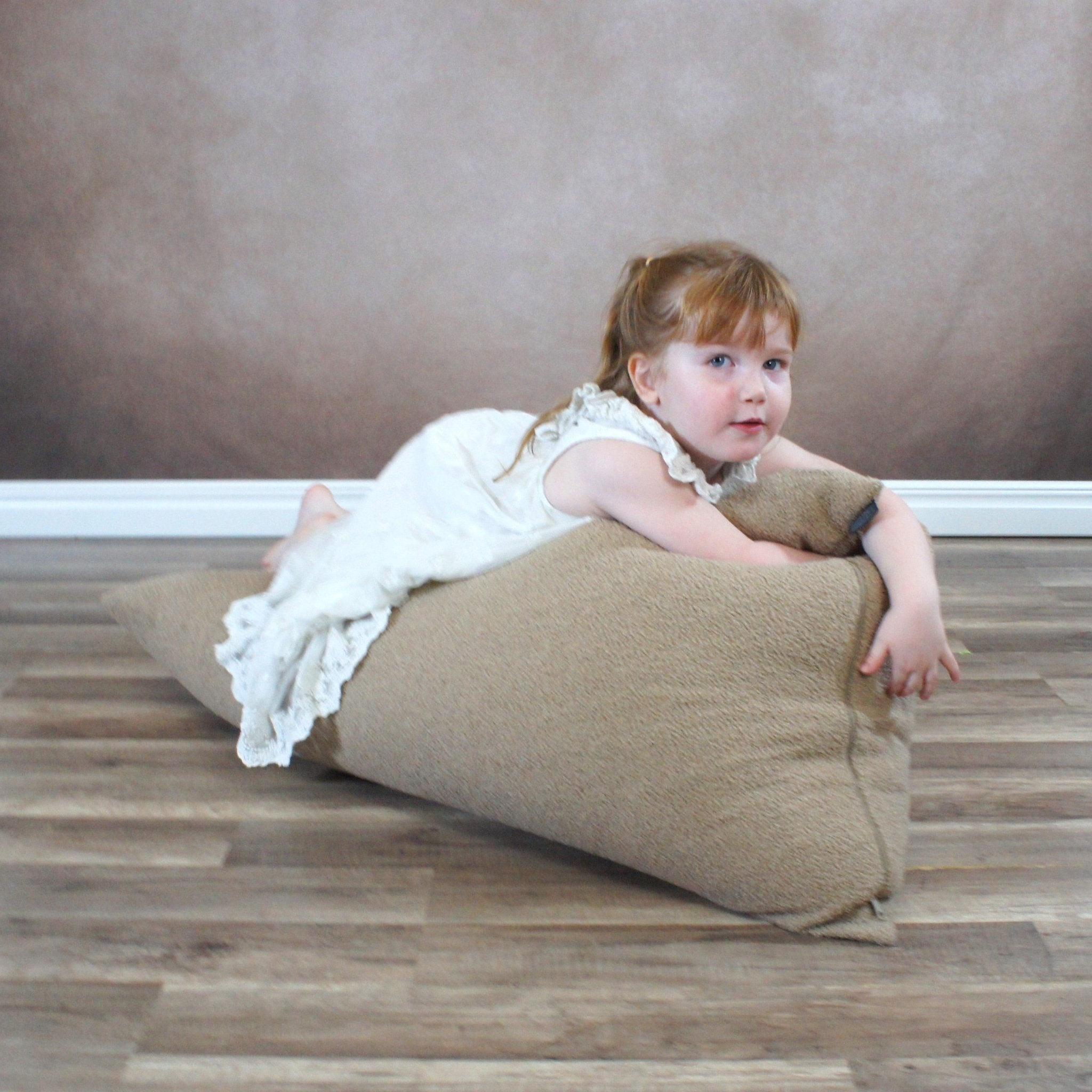 MINI CHILLTOP Bean Bag, Soft Boucle 100% recycled - Scandinavian Stories by Marton